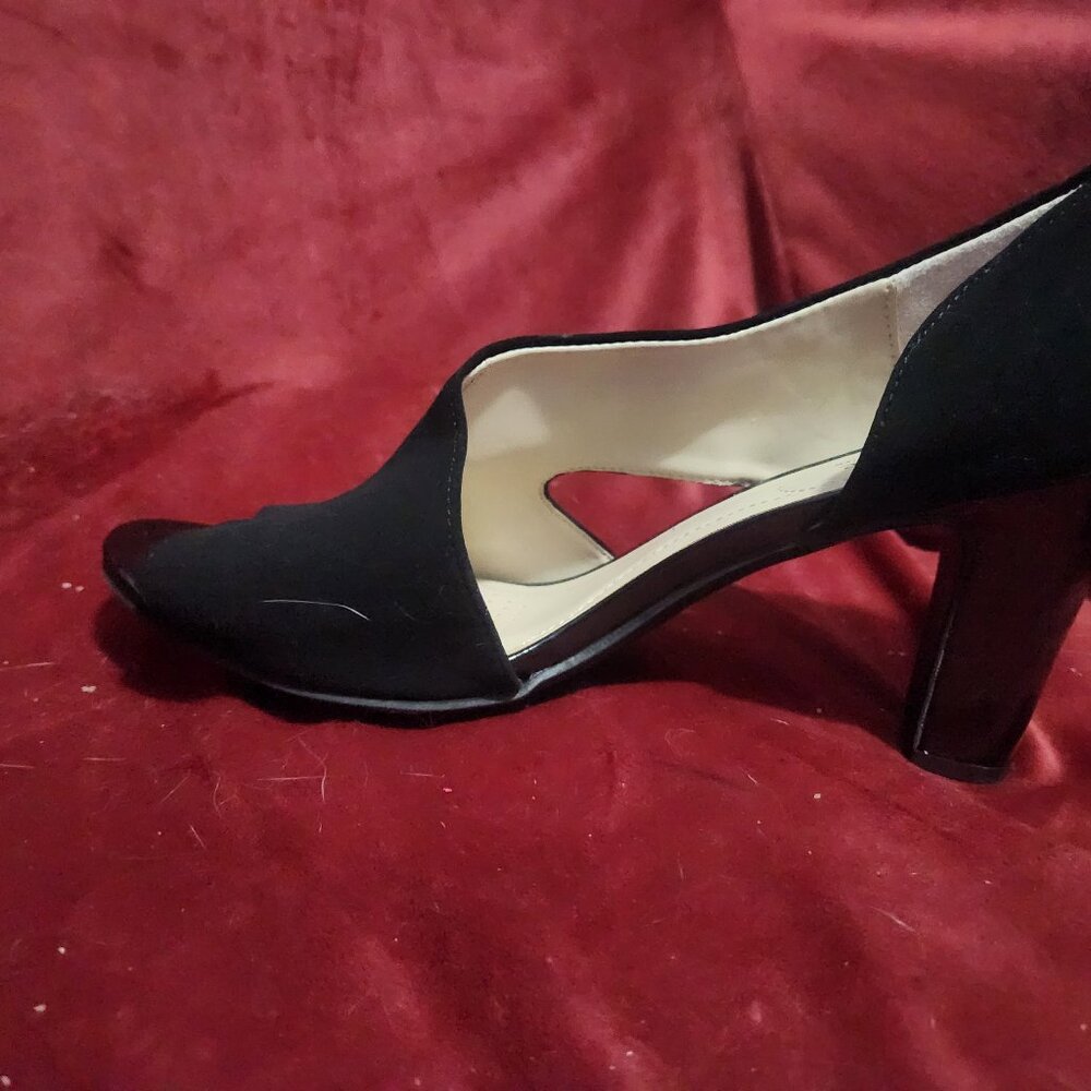 Sexy black peek toe heel size 9